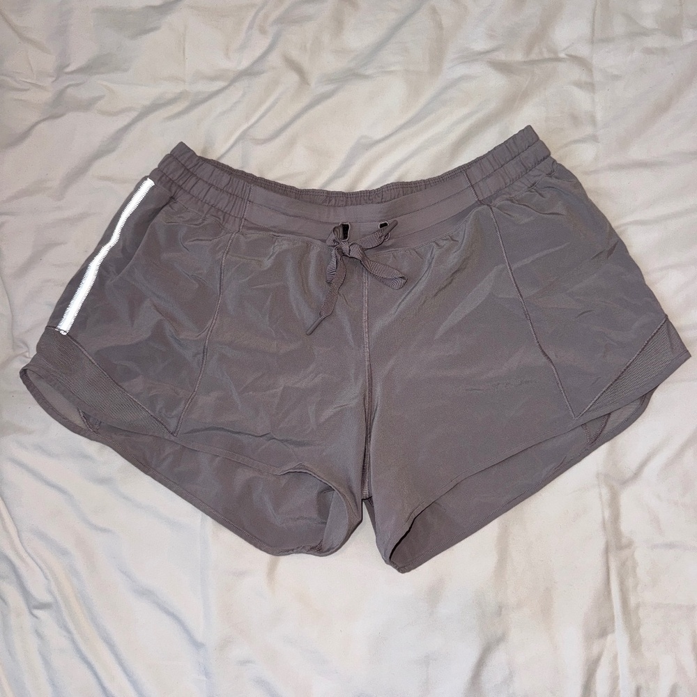 LULULEMON HOTTY HOT SHORTS LONG - GREIGE MOCHA - SIZE 10